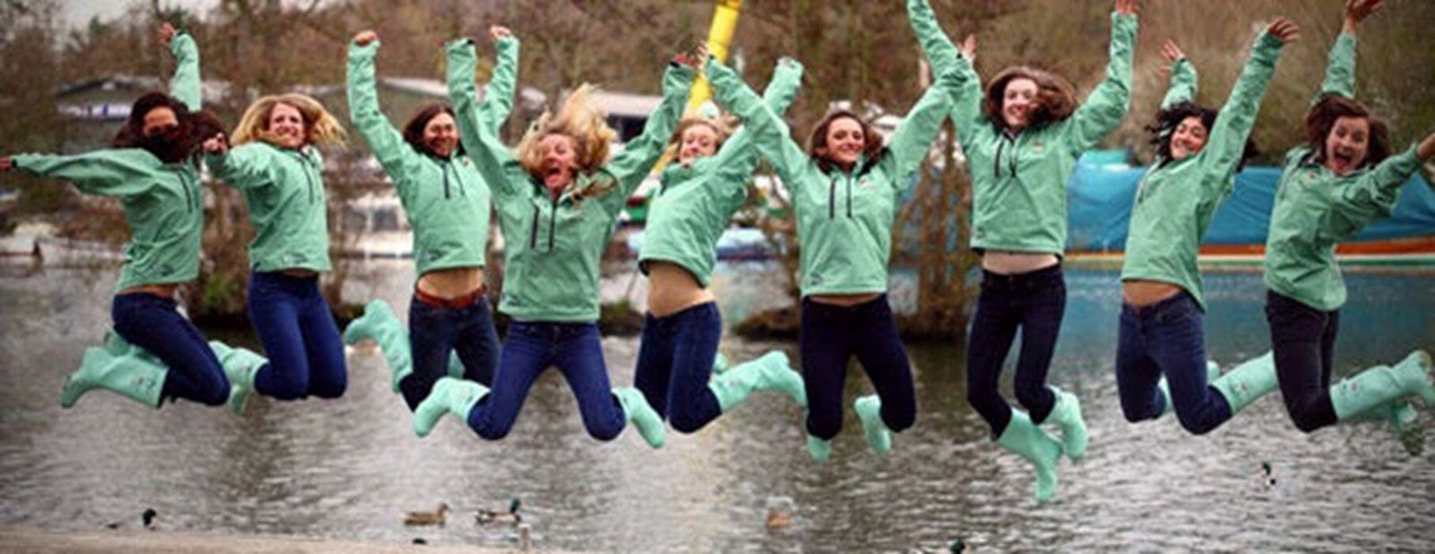 Cambridge University Women's Boat Club use Lumie lights