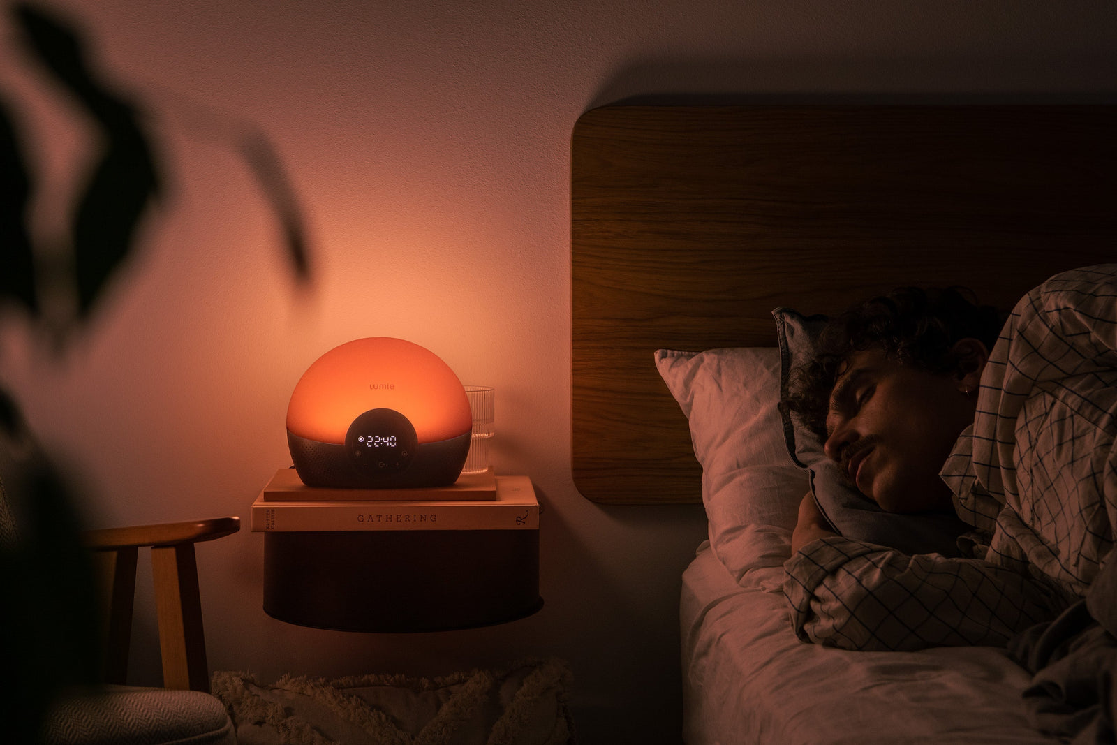 Light therapy: a game-changer for teen sleep patterns